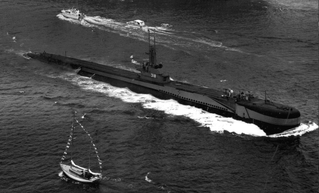 USS_Baya_(AGSS-318)_in_1962
